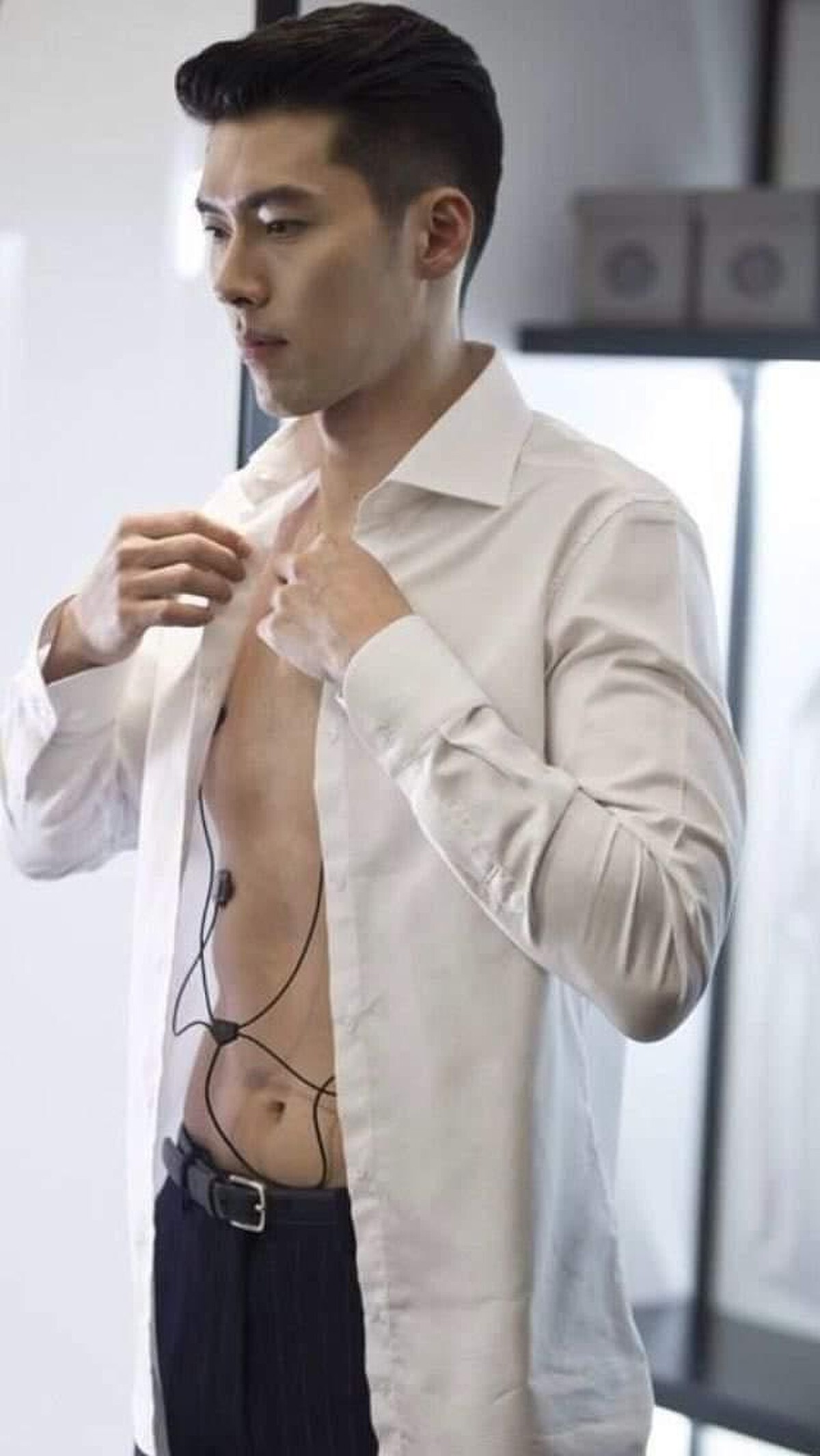 玄彬曾在電視劇裡展露好身材