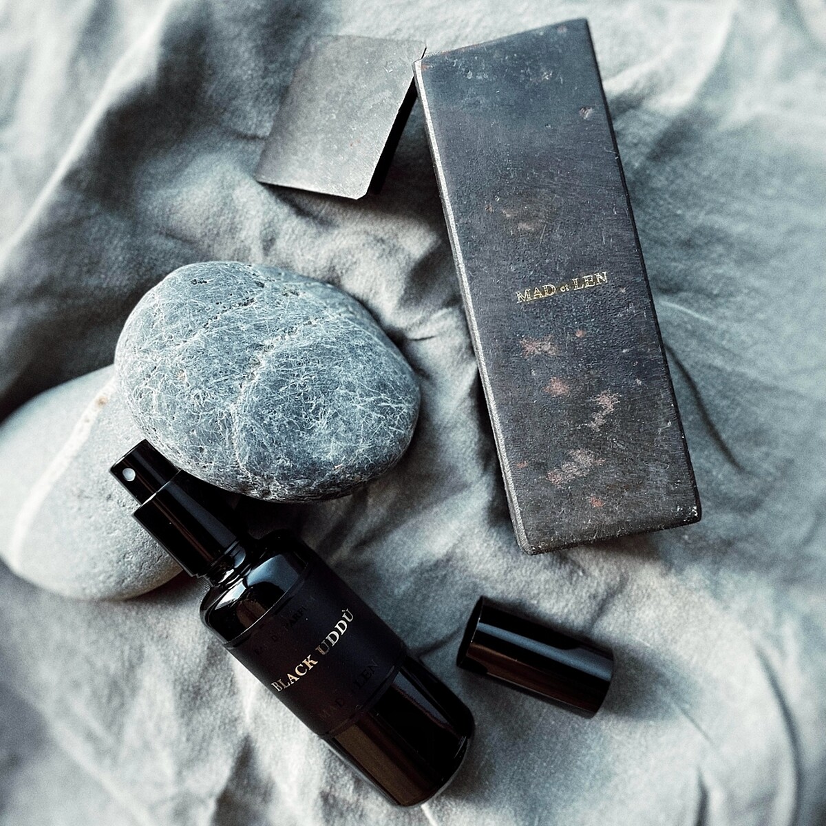 MAD et LEN Black Uddu琥珀皮革香水50ml，NT5,800。