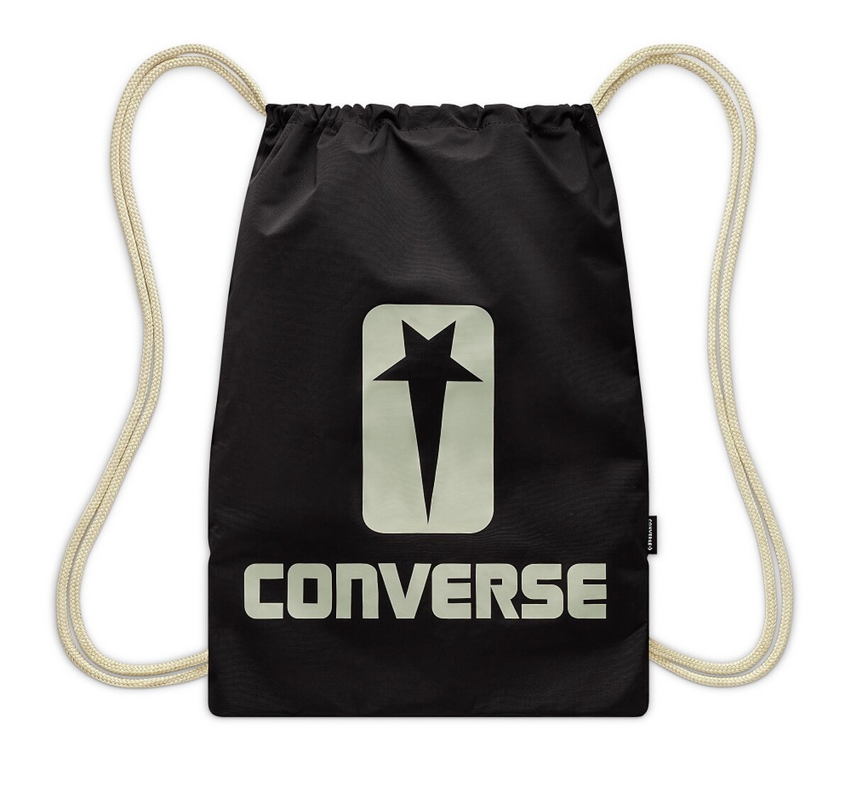 抽繩背包，NT 1,580