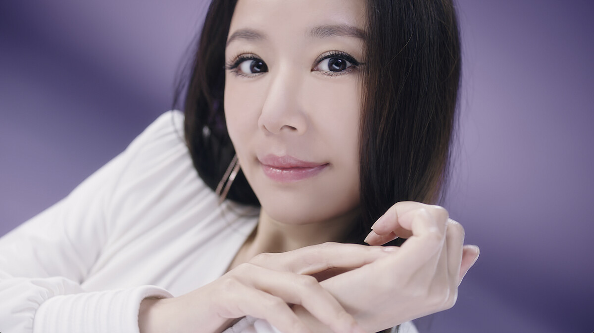 林心如自然眼神和表情說故事,用碧眼電波維持電眼明亮(圖片來源:截自Ruby林心如粉專)