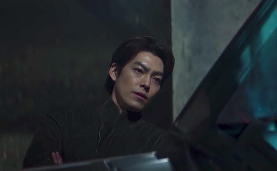 《外星+人》金宇彬飾演守衛