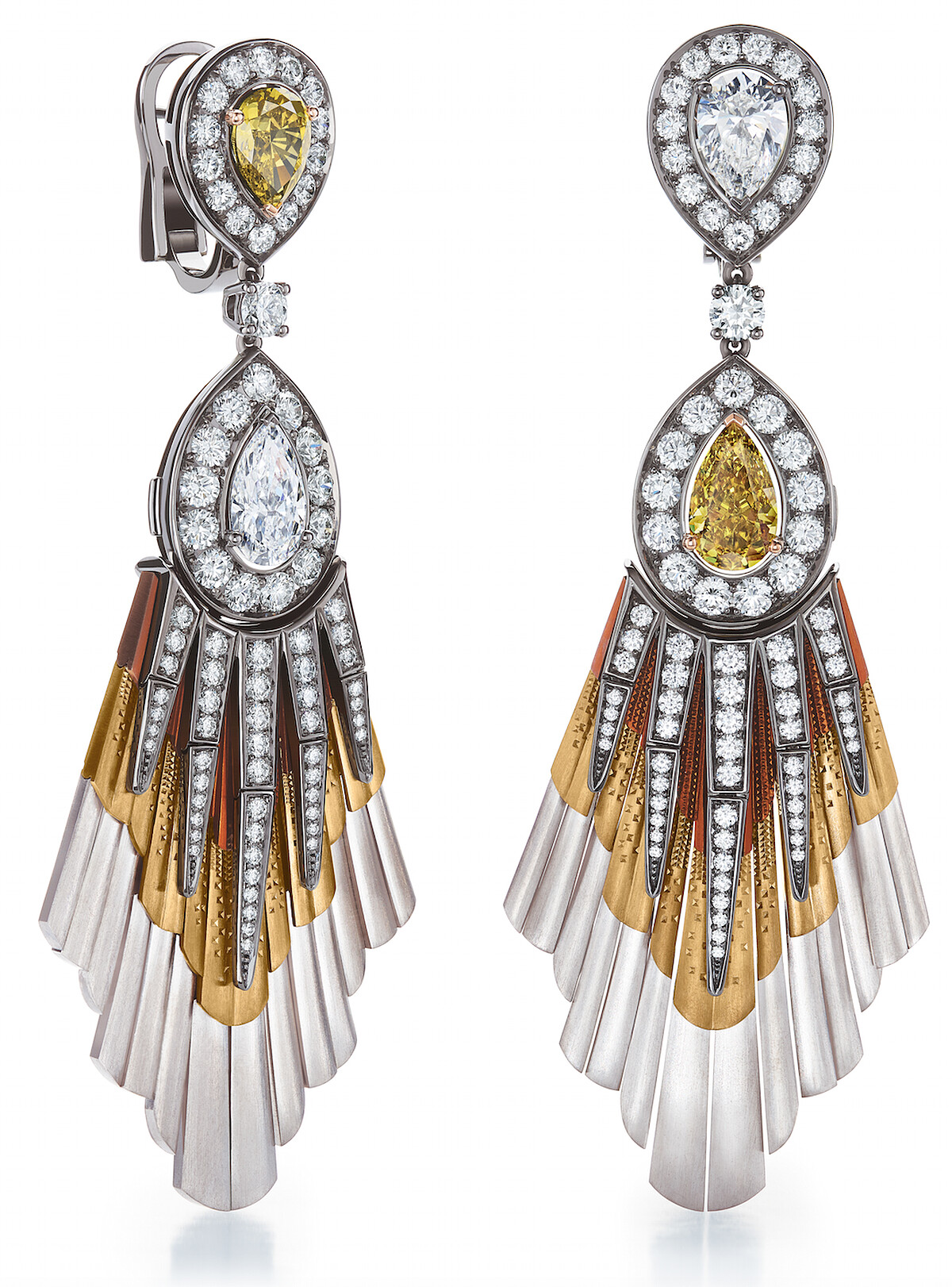 De Beers The Alchemist of Light 高級珠寶系列 Light Rays 垂墜式流蘇鑽石耳環