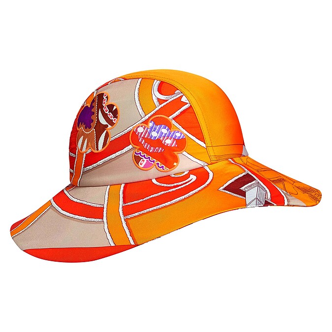 Herm&egrave;s 斜紋真絲印花帽，NT21,700。