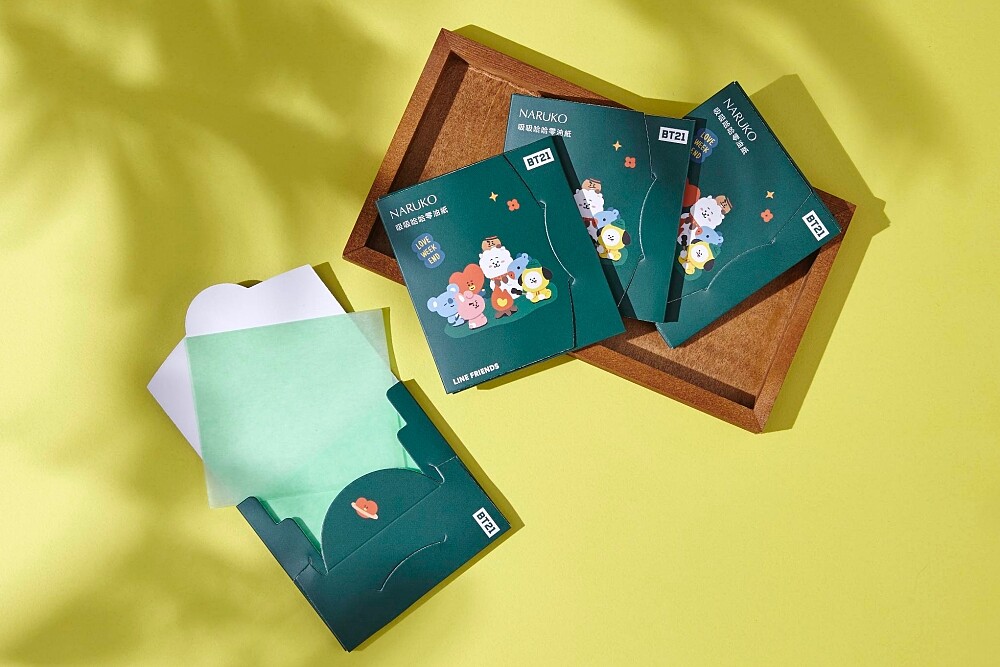NARUKO BT21吸吸哈哈零油紙情境圖。