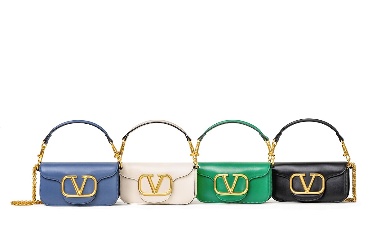 Valentino Garavani Mini Loc&ograve; Bag，NT 74,000