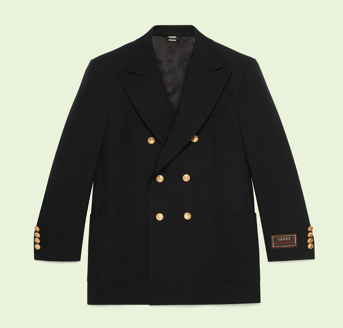 Gucci 雙排扣夾克,NT94,000。