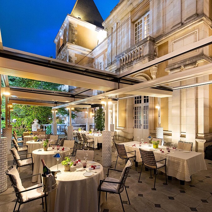 東京惠比壽 Jo&euml;l Robuchon Restaurant 。