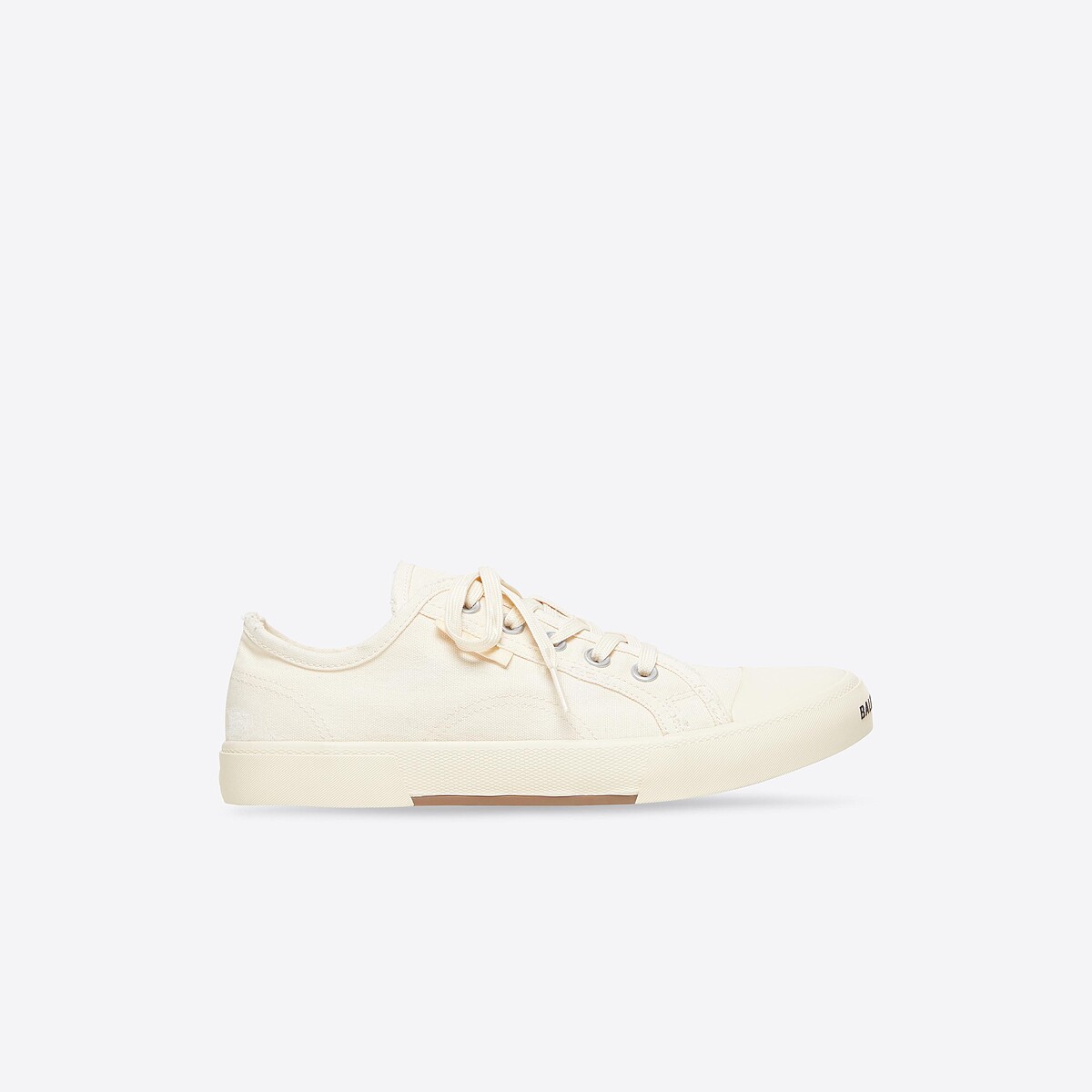 PARIS LOW TOP TRAINERS 低筒仿舊帆布鞋，NT 18,200