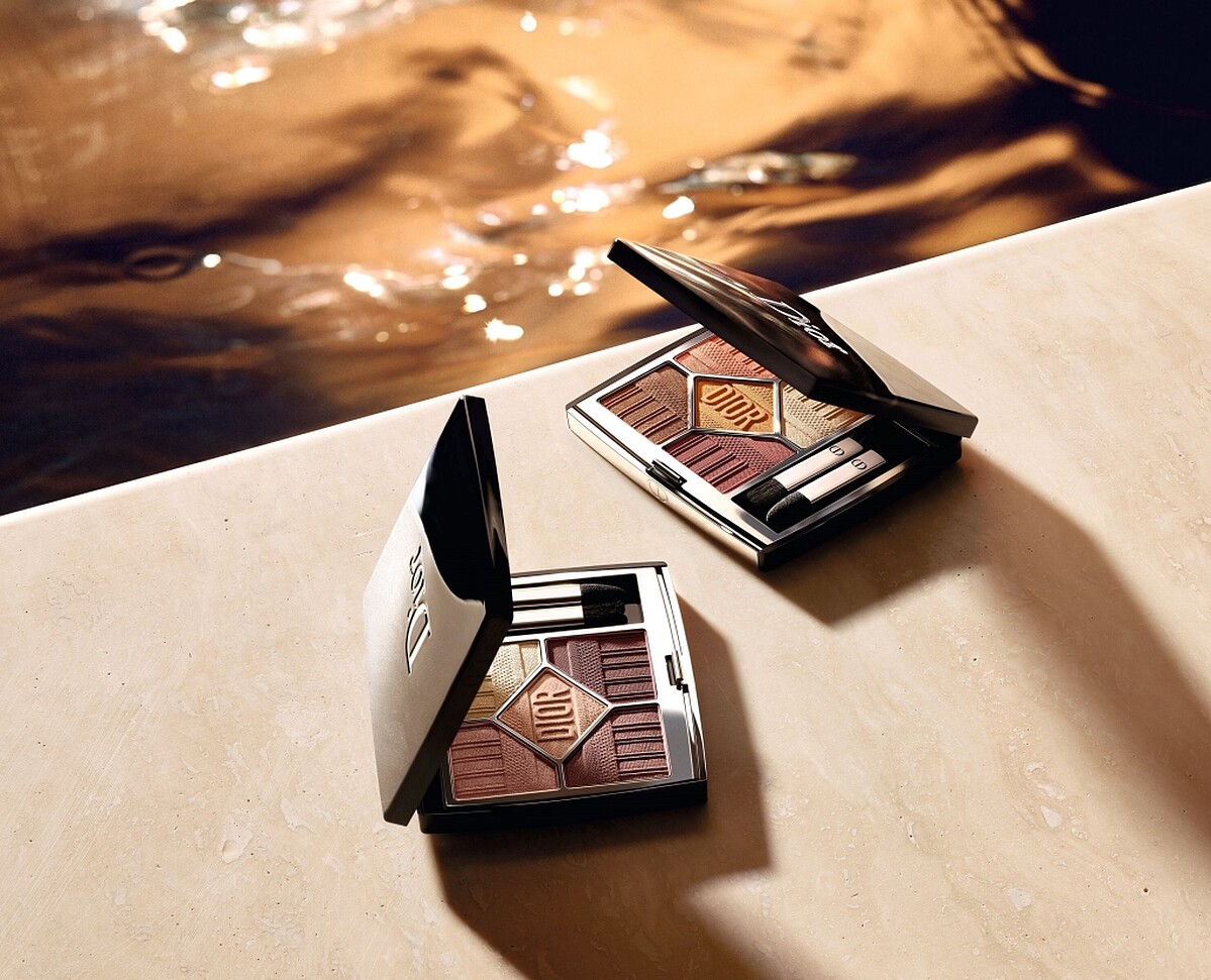 2022全新迪奧經典五色眼影夏妝限量版情境圖。