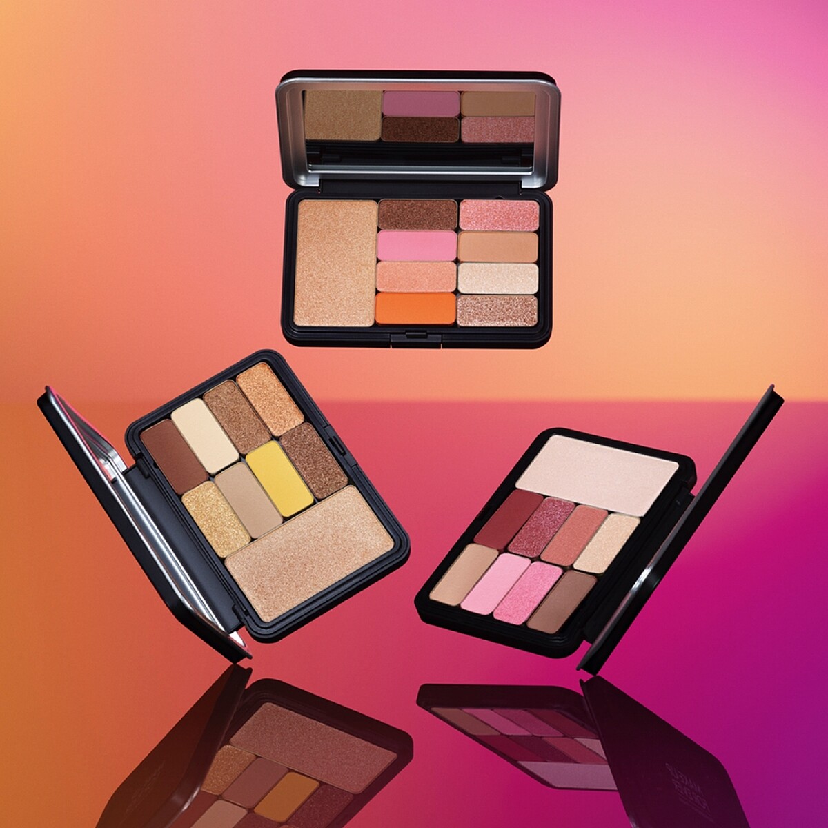 MAKE UP FOR EVER 2022限量藝術大師9色眼彩盤情境圖。