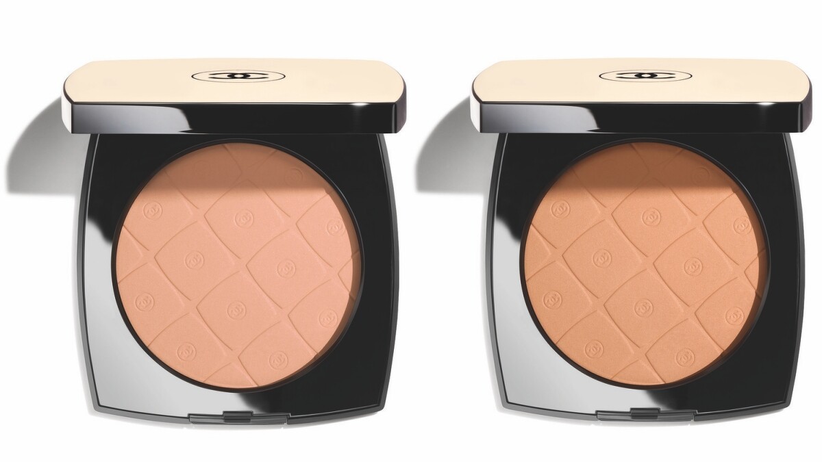 CHANEL香奈兒時尚裸光蜜粉餅PLUS版(共兩色),NT2,840。