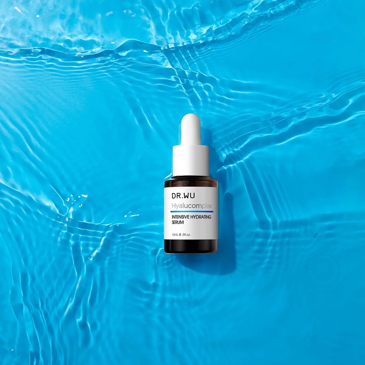 DR.WU玻尿酸保濕精華液情境圖。