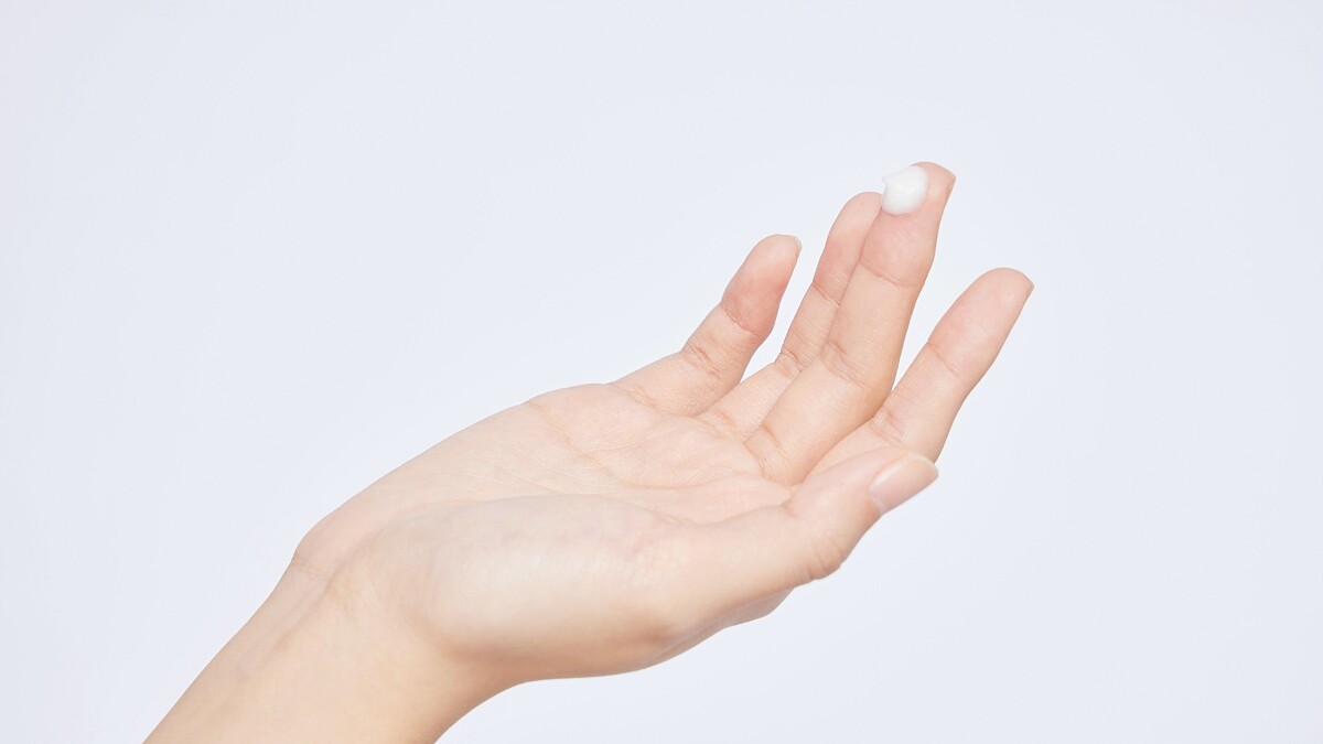 DermaAngel護妍天使益菌生保濕彈潤輕乳霜質地。