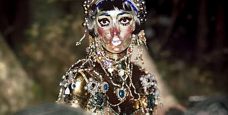 《吉巴羅》水中女妖瑰麗現身