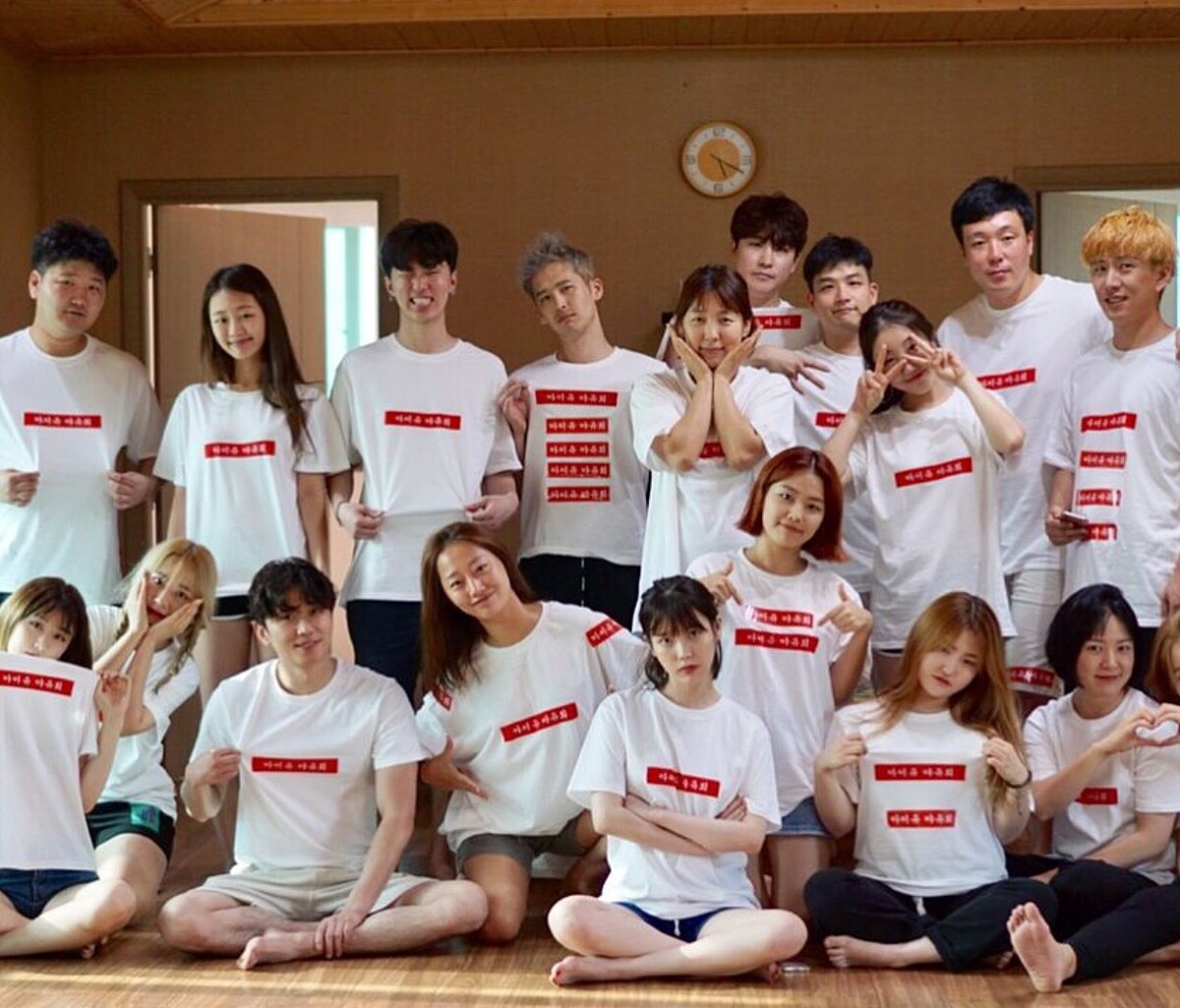 IU與其團隊感情相當堅厚