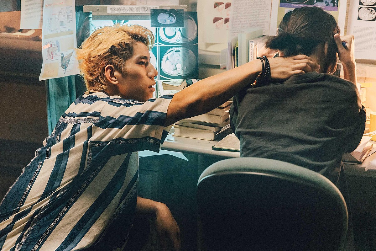 ▲▼蔡淑臻崩潰痛哭,朱軒洋暖心安慰。(圖/公視提供)