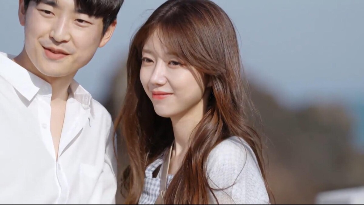 《換乘戀愛》成員金普玹與先浩民