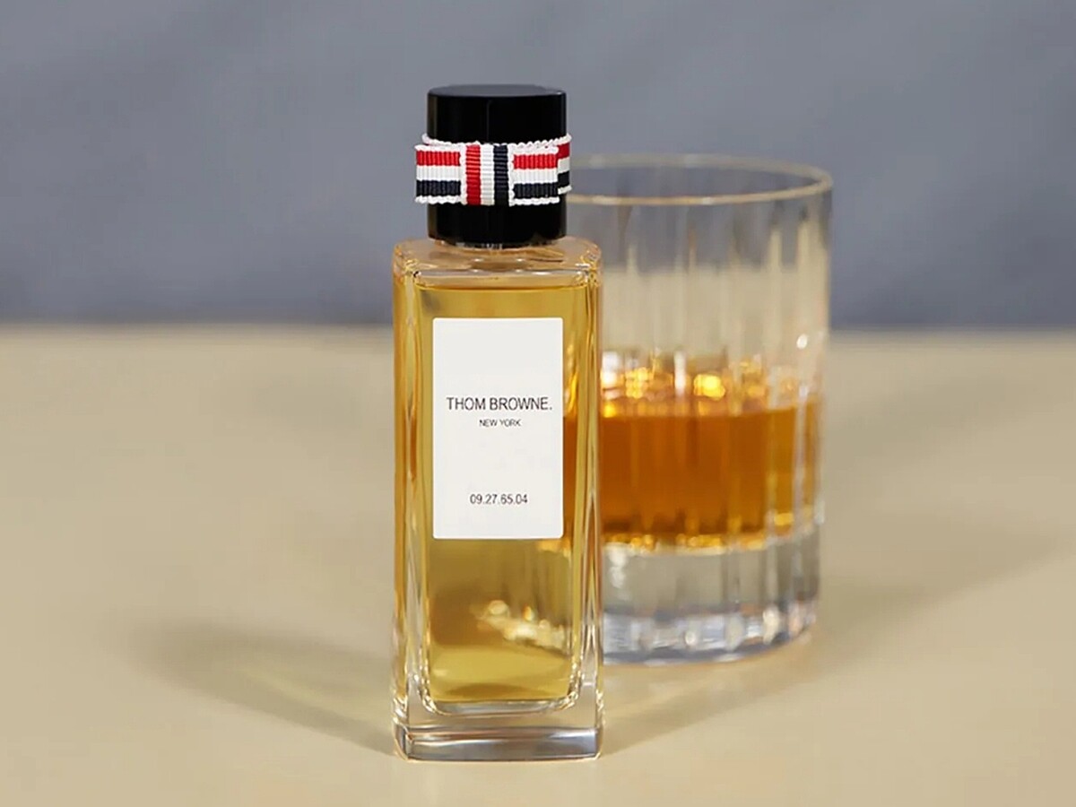 THOM BROWNE香水09.27.65.04香根草與威士忌75ml，NT7,200。