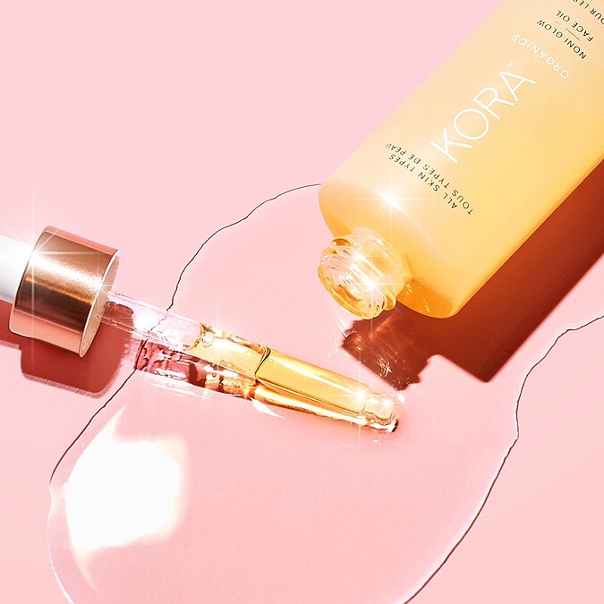 KORA Organics可瀾有機諾麗天使光臉部精油質地。
