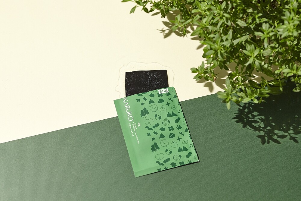 NARUKO茶樹神奇痘痘黑面膜(BT21限量版)12入，NT450