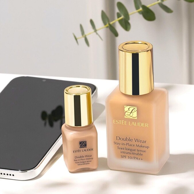 Estee Lauder雅詩蘭黛粉持久完美持妝粉底SPF10/PA++情境圖。