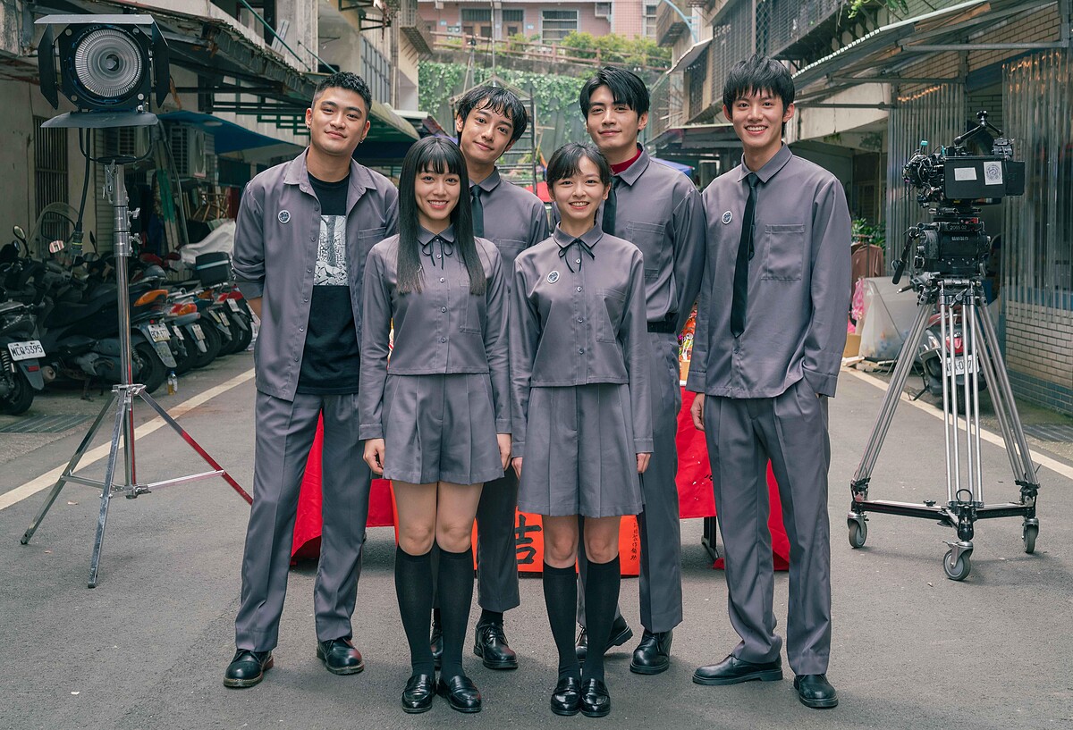 《聰明鎮》正式開拍，首波演員集結潘綱大（左起）、鄭煒齡、劉修甫、陳姸霏、宋柏緯、余杰恩參與演出