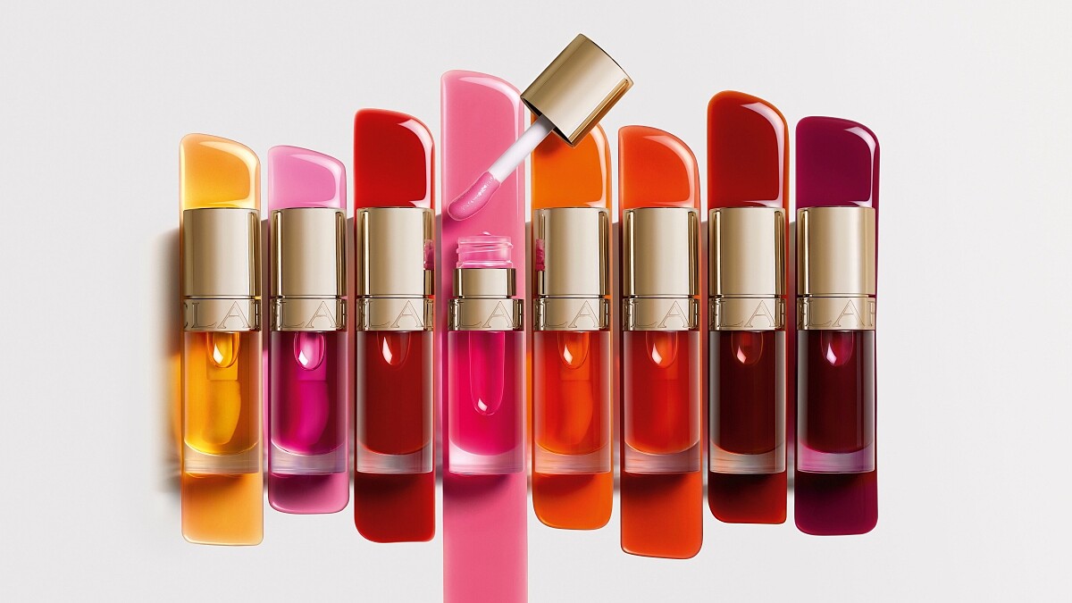 克蘭詩美唇油2022再升級！全世界第一支唇油更保濕、超輕盈，宛如行走的唇膜