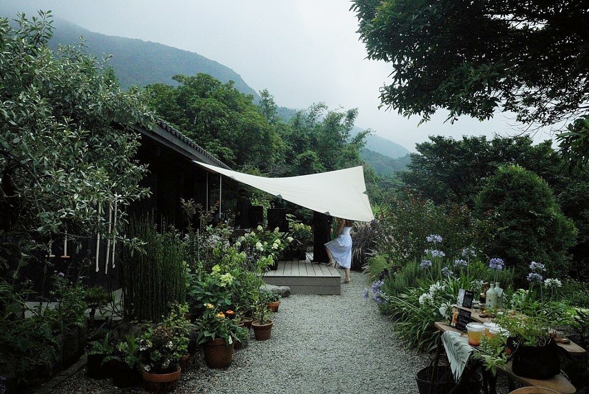 陽明山竹子湖火山口下的西恩花園。