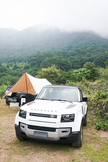 由旗下品牌 CNSense、CNGreen與頂級豪華休旅 LAND ROVER 聯手策劃。