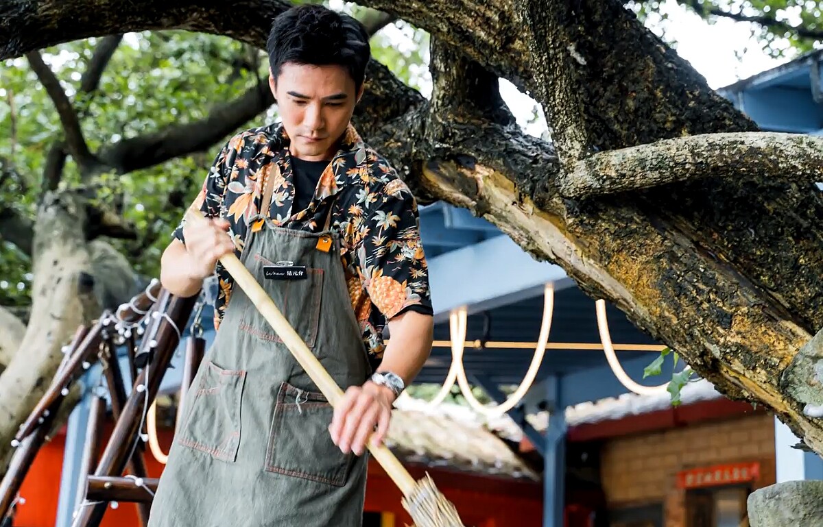 是元介至老屋擔任小幫手