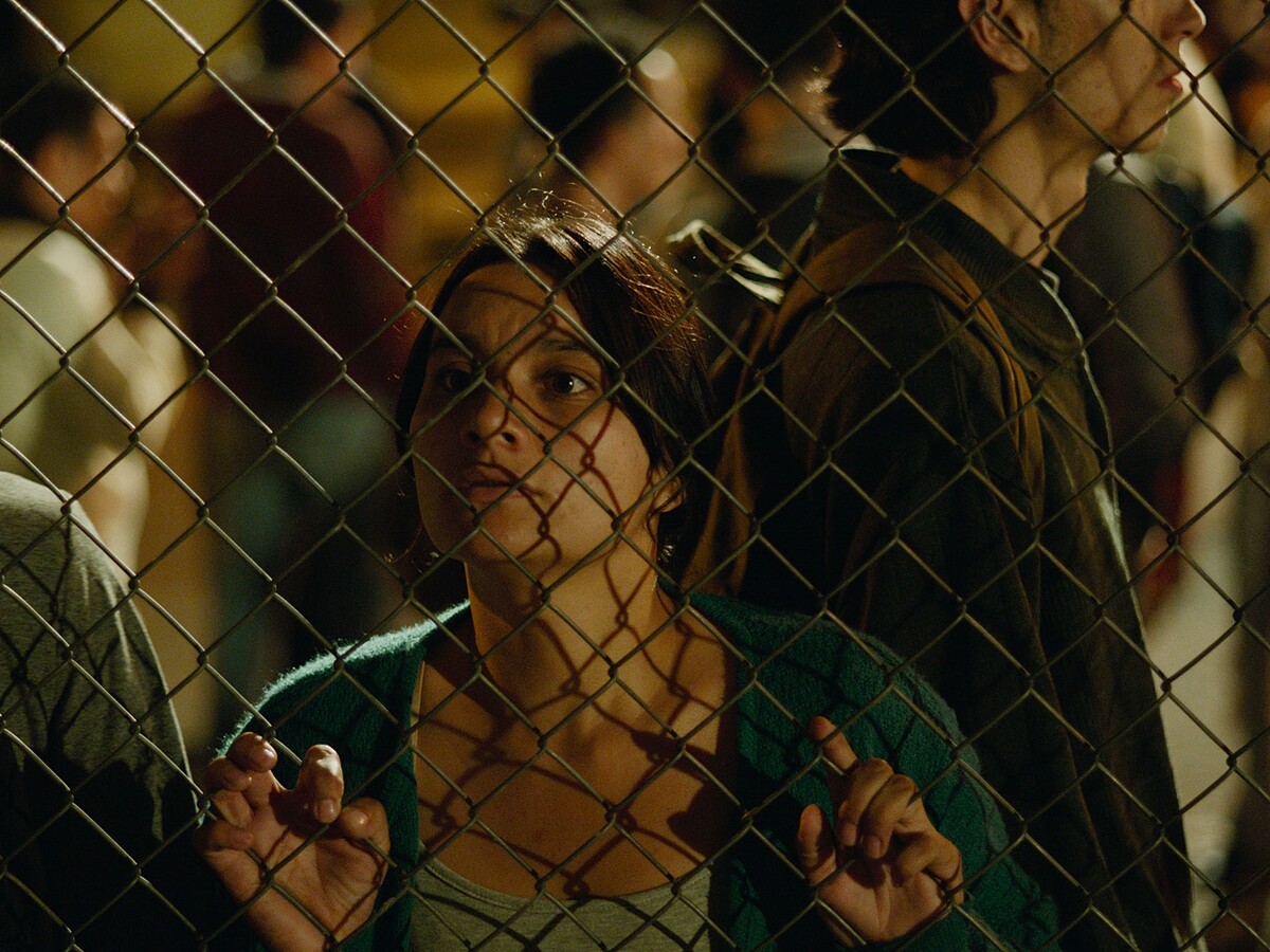 黑夜結束之前 Amparo