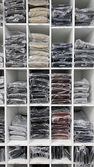 Rimowa顧客服務中心備有基本色系的行李箱零件