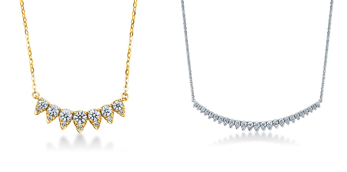 (左)Aerial系列Lunar Eclipse黃K金鑽石項鍊(小型)、(右)Aerial Lunar Eclipse白K金鑽石項鍊(中型)。