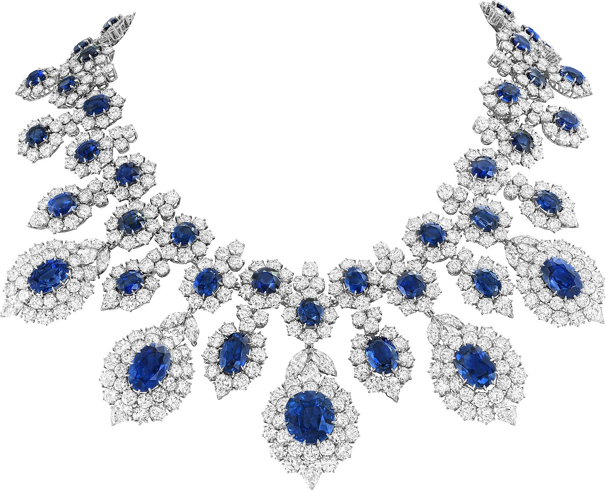 可轉換式項鍊，創作於1969年。