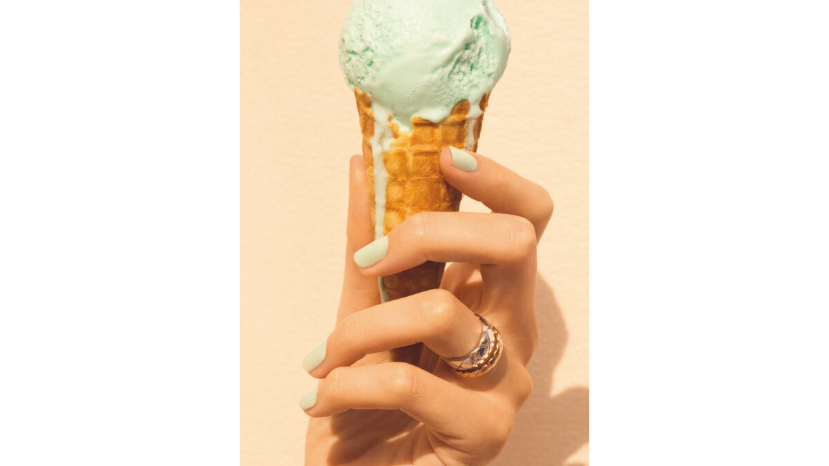 CHANEL香奈兒海灘假期限量指彩#935薄荷。