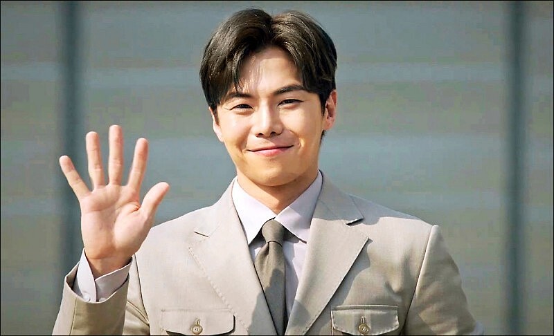 《上流戰爭》羅根李一角由姜泰伍換成朴殷碩