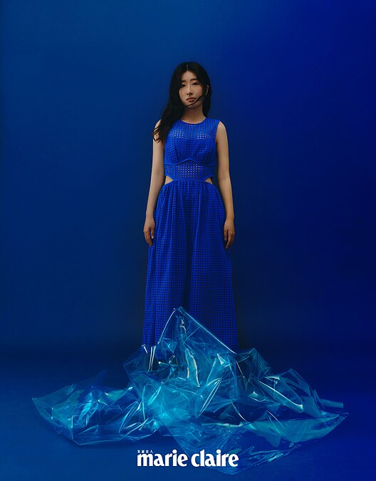 藍色腰間鏤空設計洋裝，Self-Portrait。