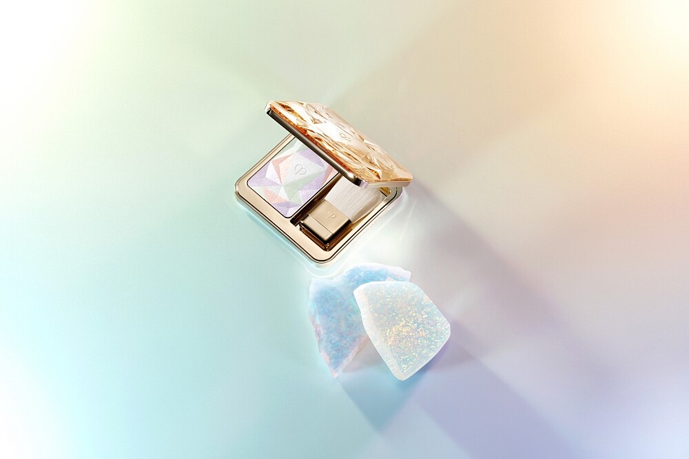 肌膚之鑰精質光耀幻妍餅情境圖。