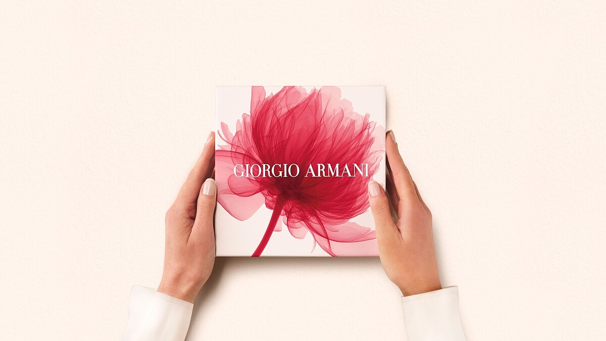 亞曼尼2022七夕限定情繫禮盒。