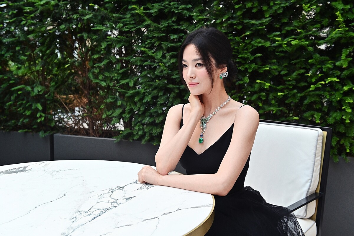 宋慧喬出席Chamuet 2022年最新頂級珠寶系列《波瀾燦景 Ondes & Merveilles》晚宴