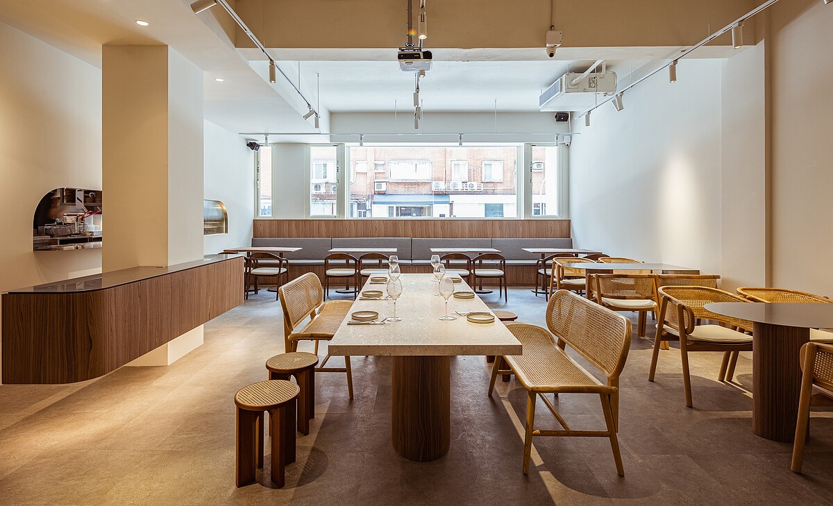 八月堂大坪林店