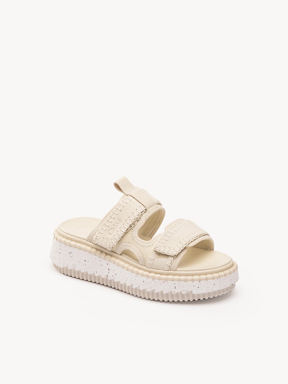 Chlo&eacute; Lilli白色厚底拖鞋，NT 26,100