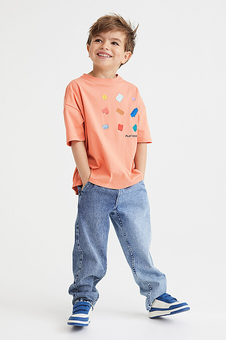 H&M 加大版T恤，NT199。