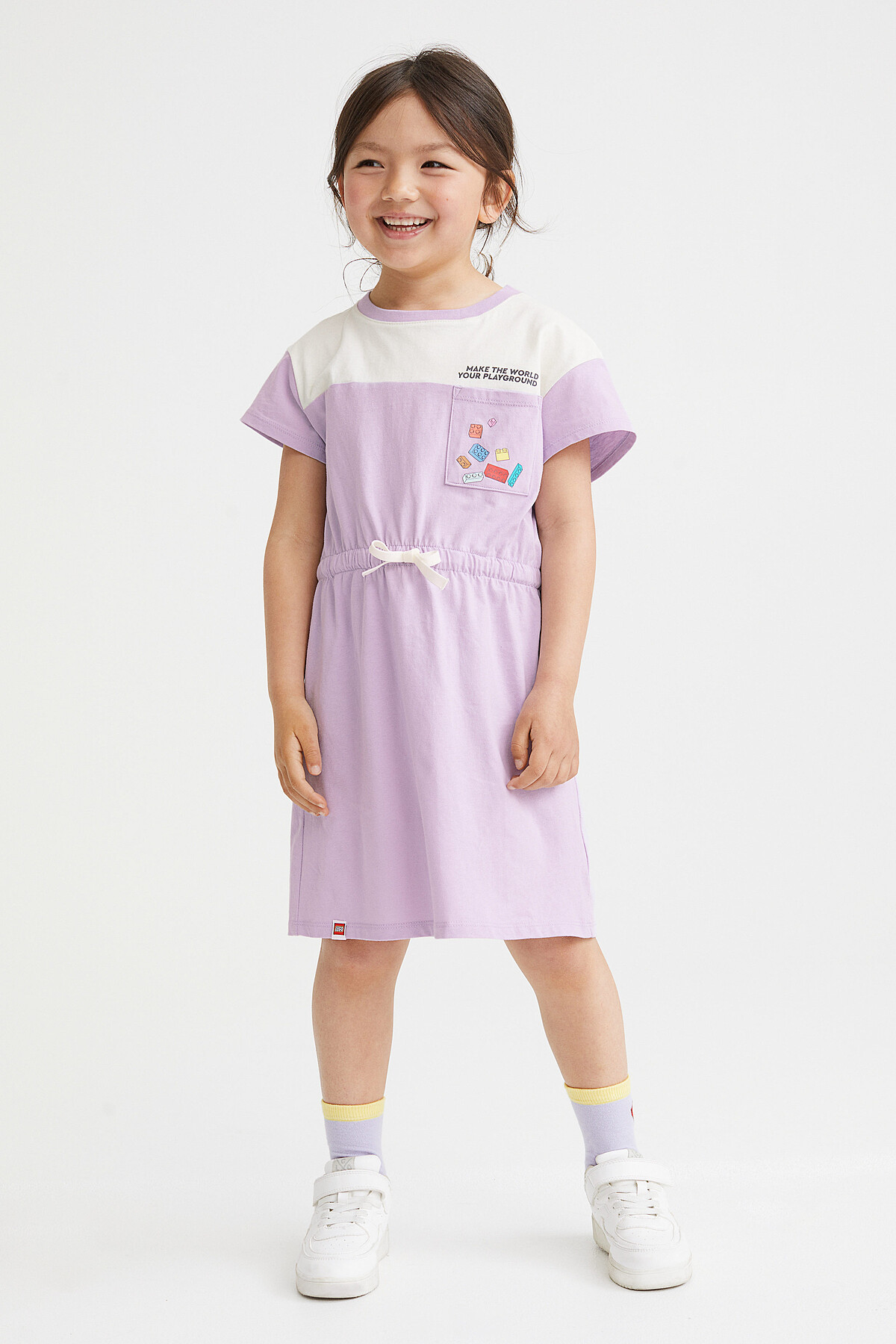 H&M 圖案平紋洋裝，NT299。