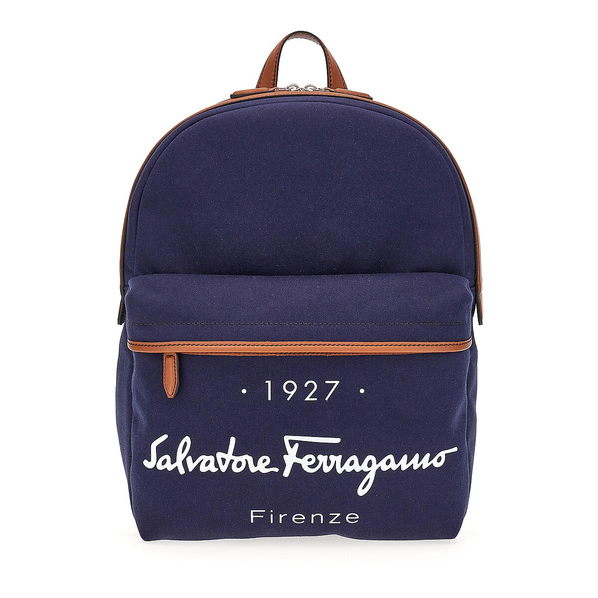 Salvatore Ferragamo 午夜藍帆布後背包,NT57,900。