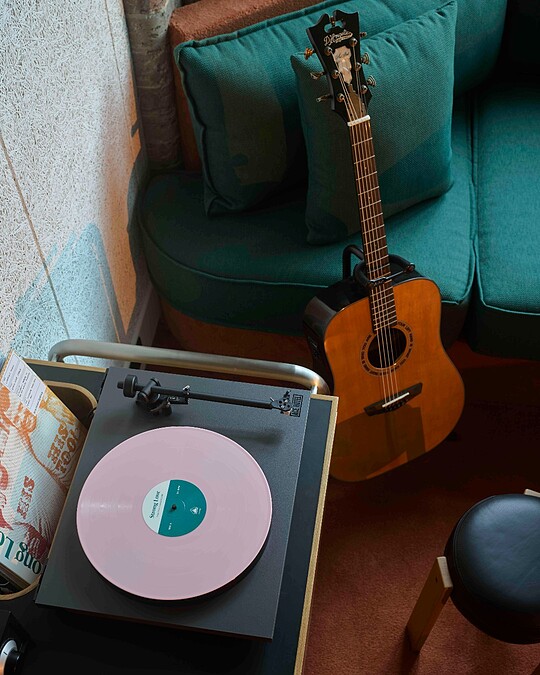 房間保有Ace Hotel的音樂元素。