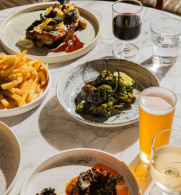 餐廳 LOAM 為全天候營業。