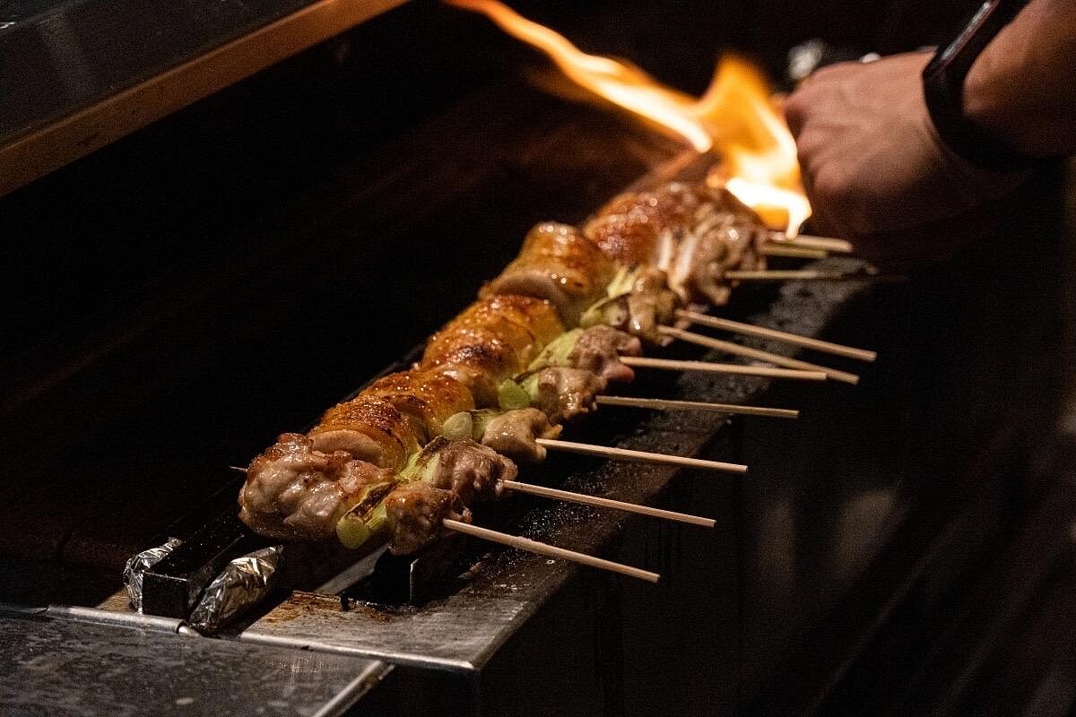 來自日本的燒鳥文化,是從平安時代就有的一種料理方式。(shot by @alec.scene)