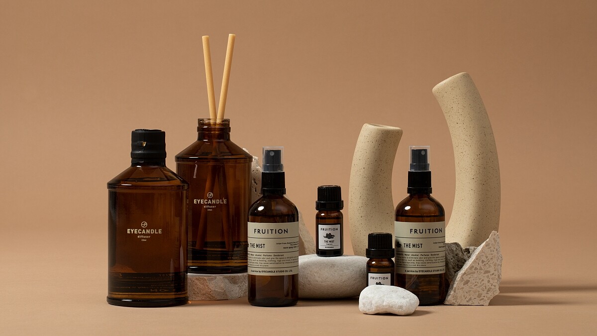 FRUITION 8週年與EYECANDLE聯手推香氛，猶如山中薄霧的雪松氣息太迷人