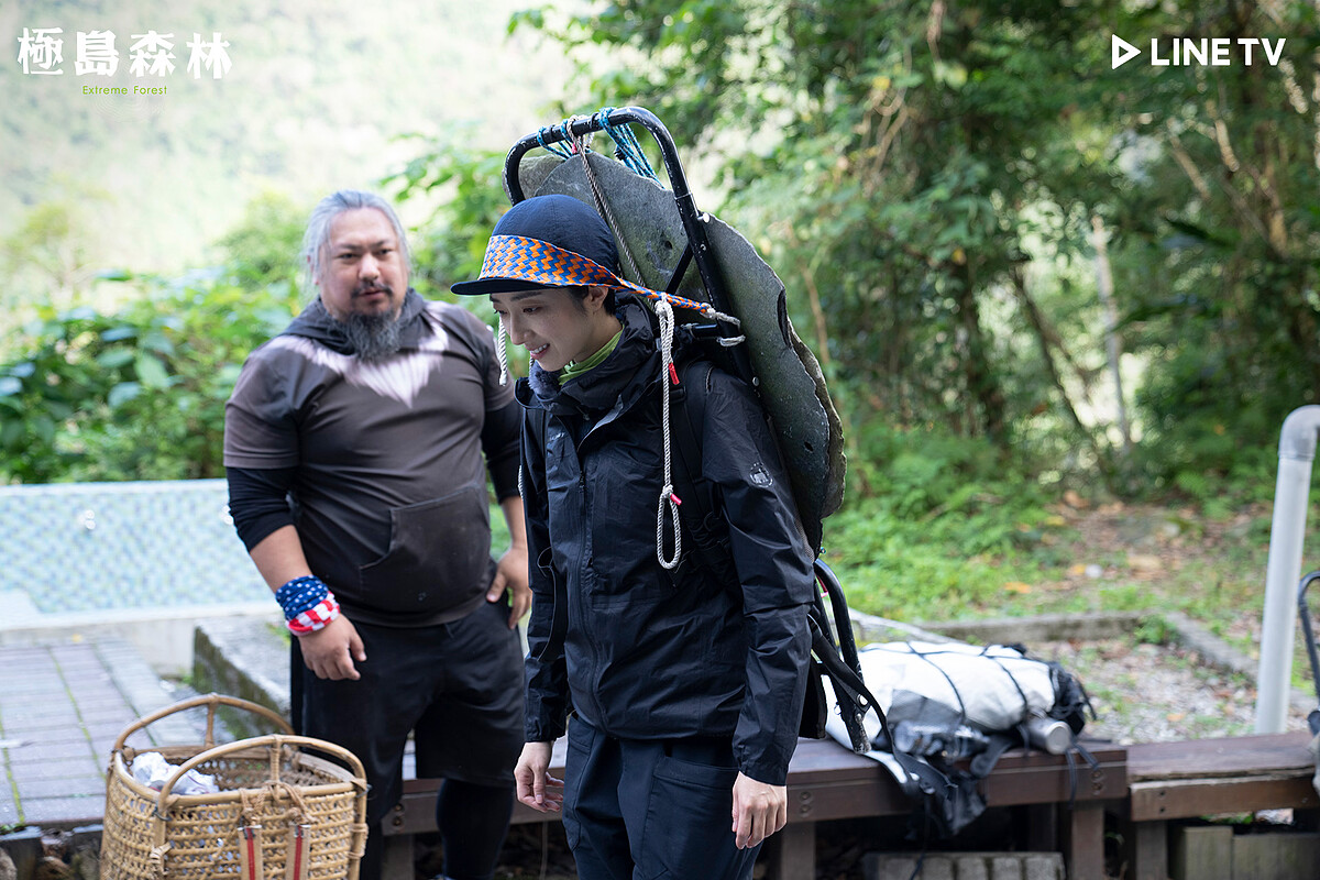 桂綸鎂出發前試背石版